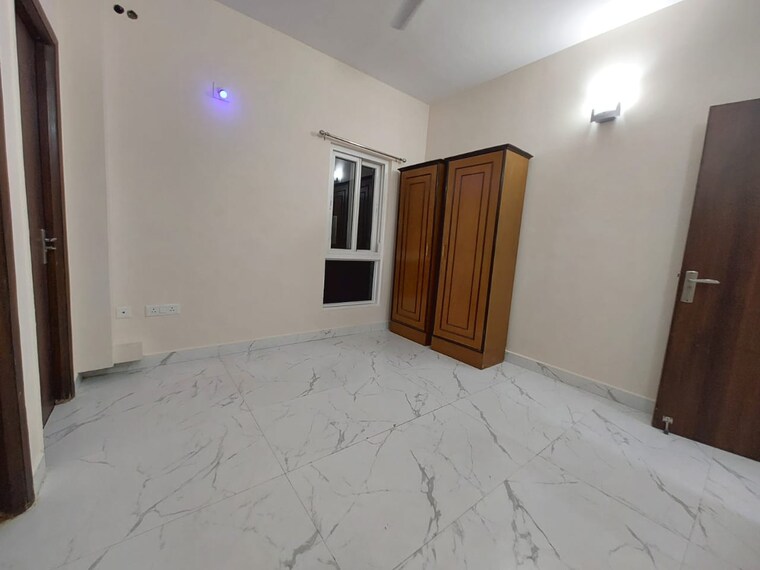 Room, kundan-plaza 3 Bedroom 1230 Sq.Ft. Apartment In Chinar Park Kolkata 9495356