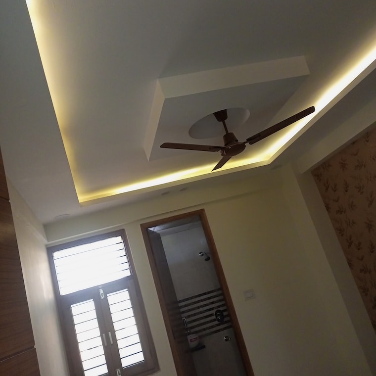 undefined, sunshine-apartments-sector-73 3 Bedroom 1350 Sq.Ft. Builder Floor In Sector 73 Noida 9495449