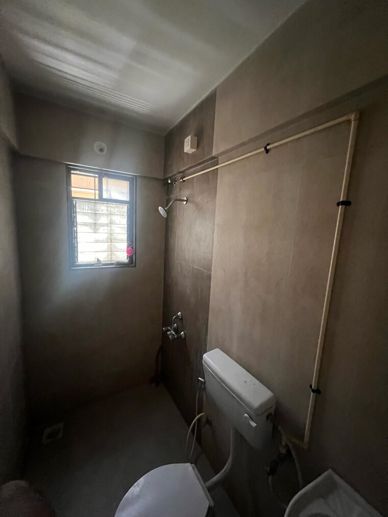 Bathroom, l-s-mehetre-shiv-angan 2 Bedroom 1001 Sq.Ft. Apartment In Pimple Saudagar Pune 9495369