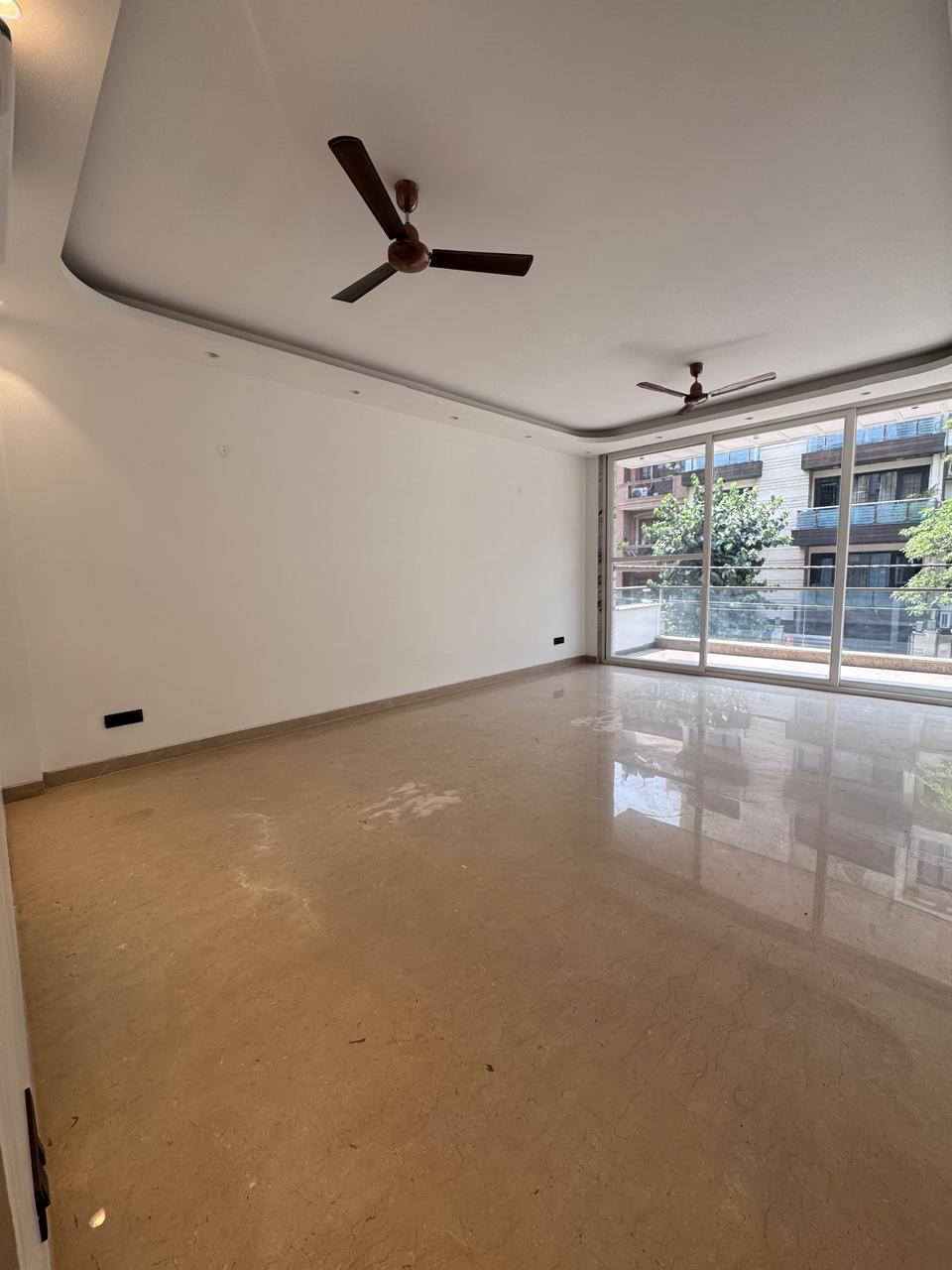 3 BHK + Extra Room Builder Floor For Rent in Sector 38