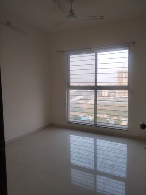 Room in 2 BHK Apartment at Mantra Monarch, Balewadi – for Rent