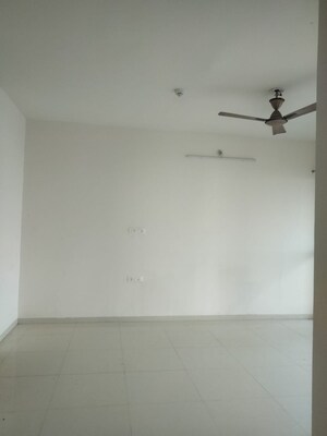 Room in 2 BHK Apartment at Mantra Monarch, Balewadi – for Rent