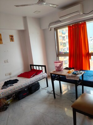 Room in  Pg at Western Railway Workshop – for Rent