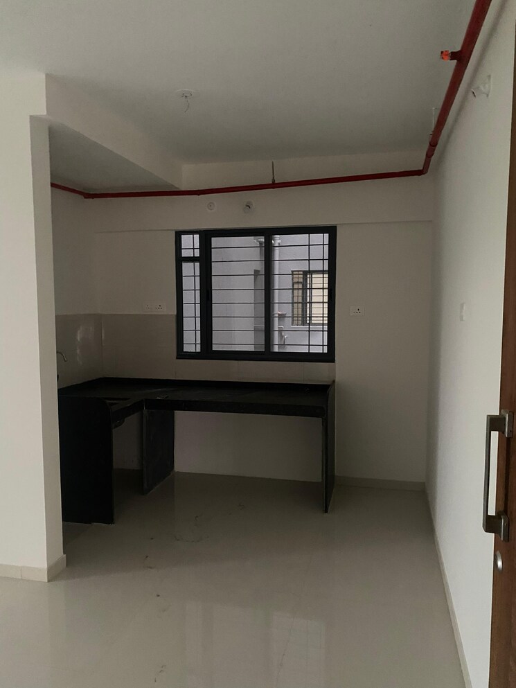 Kitchen, bhansali-whispering-winds 2 Bedroom 682 Sq.Ft. Apartment In Pashan Pune 9495405