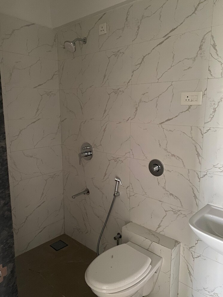 Bathroom, bhansali-whispering-winds 2 Bedroom 682 Sq.Ft. Apartment In Pashan Pune 9495405