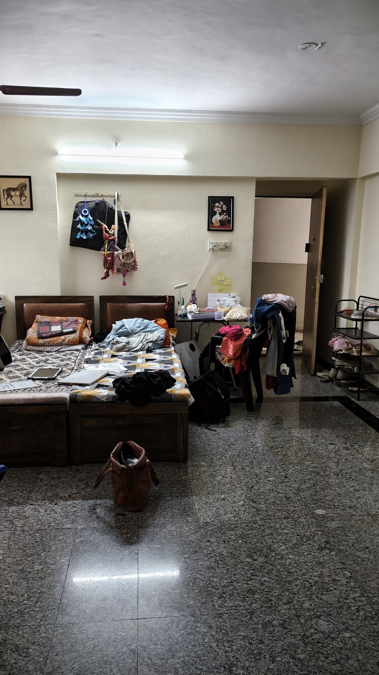 Room, gokuldham colony Pg For Boys & Girls In Gokuldham Colony 9495430