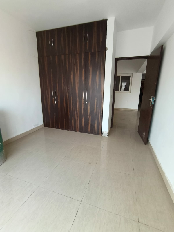 3.5 BHK + Study Room Apartment For Rent in ILD Greens
