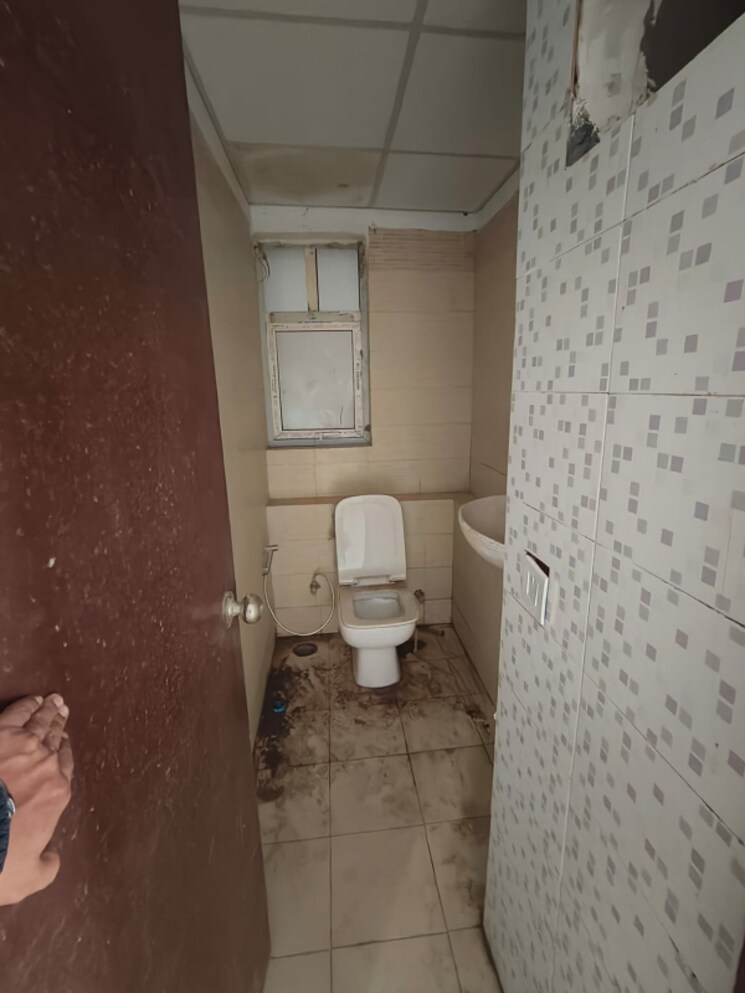 Bathroom, ild-greens 3.5 Bedroom 2600 Sq.Ft. Apartment In Sector 37c Gurgaon 9495434