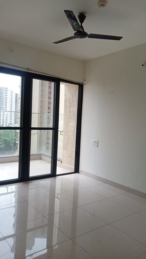 Room in 2.5 BHK Apartment at Sargam CHS Nanded, Sinhagad Road – for Rent