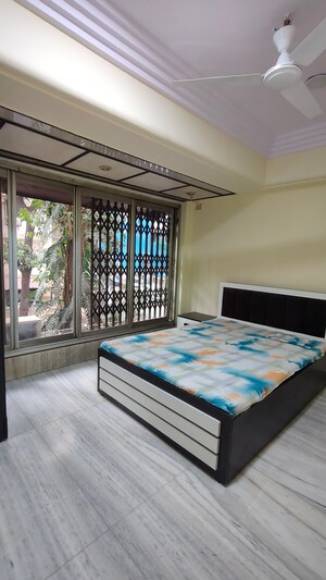 Room in  Pg at Gokuldham Colony – for Rent