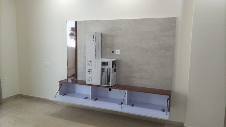 Room, aba-cleo-county 3 Bedroom 2070 Sq.Ft. Apartment In Sector 121 Noida 9495479