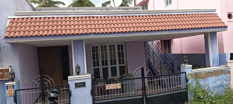 Balcony, panchsheel park 4 Bedroom 800 Sq.Yd. Builder Floor In Panchsheel Park Delhi 9495470