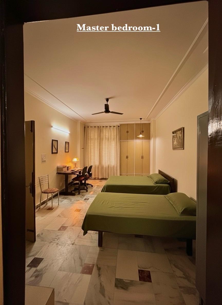 3 BHK + Extra Room Apartment For Rent in East of Kailash Block-B RWA