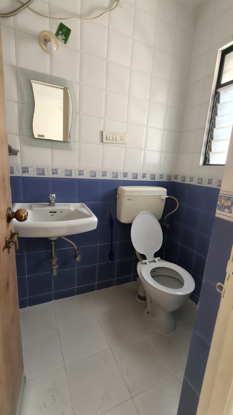 Team Area, anand-park-aundh 3 Bedroom 1450 Sq.Ft. Apartment In Aundh Pune 9495501