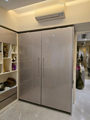 Bedroom in 3 BHK Apartment at Lodha Fiorenza, Goregaon East – for Rent