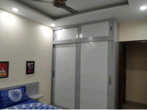 Room in 3 BHK Apartment at Puri Pratham, Sector 84 – for Rent