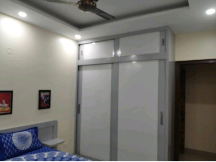 Room, puri-pratham 3 Bedroom 1400 Sq.Ft. Apartment In Sector 84 Faridabad 9495508