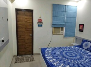 Room in 3 BHK Apartment at Puri Pratham, Sector 84 – for Rent