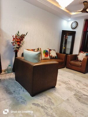 Living Room in 2 BHK Apartment at Panchsheel Vihar – for Rent