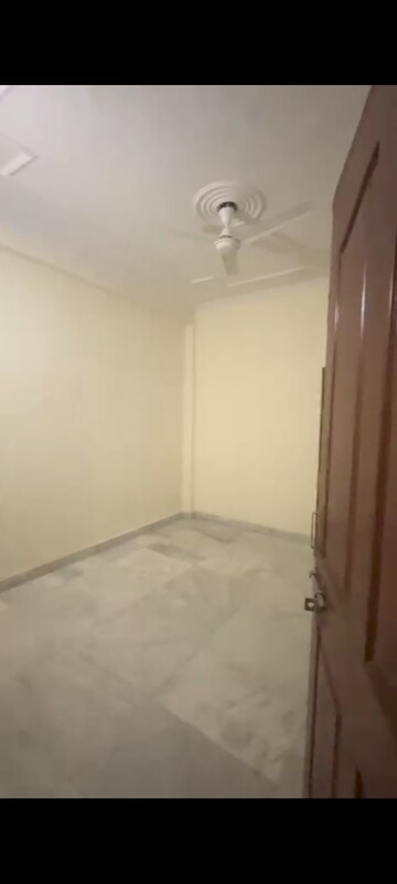 2 BHK Builder Floor For Rent in Chattarpur
