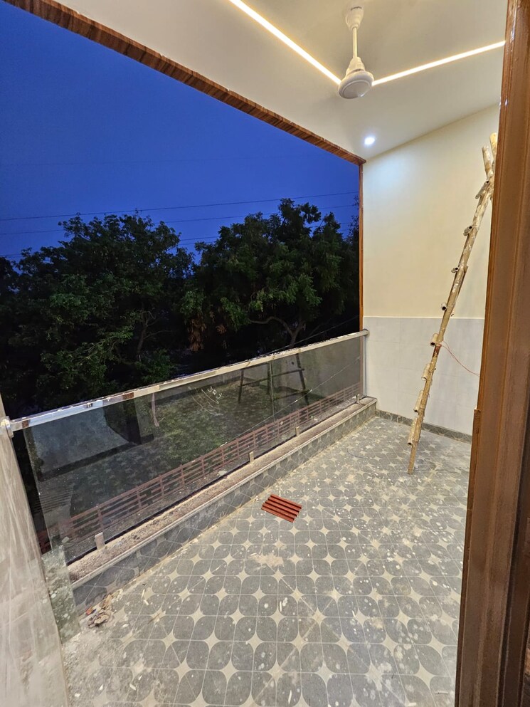 Balcony, svp-gulmohar-greens-phase-ii 2 Bedroom 950 Sq.Ft. Apartment In Gt Road Ghaziabad 9495556