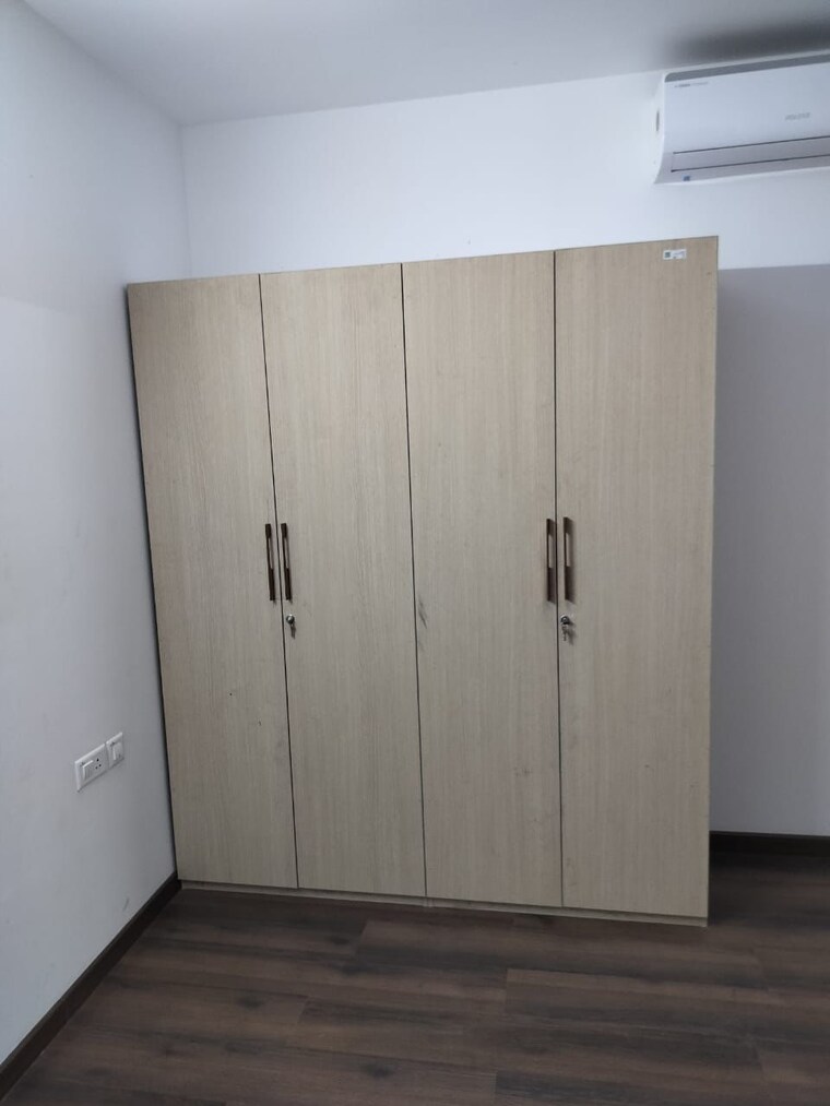 Room, hero-homes-gurgaon 2 Bedroom 683 Sq.Ft. Apartment In Sector 104 Gurgaon 9495565