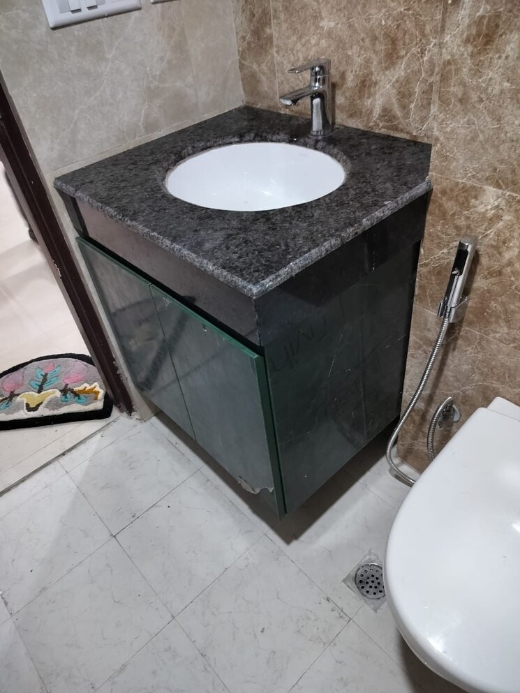 Bathroom, hero-homes-gurgaon 2 Bedroom 683 Sq.Ft. Apartment In Sector 104 Gurgaon 9495565