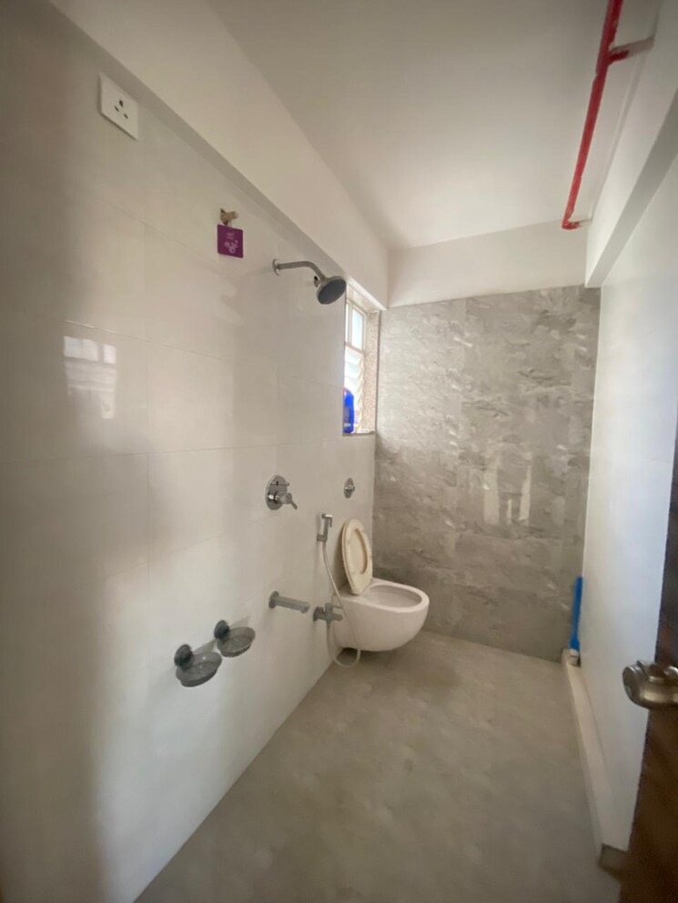 Bathroom, uday-emerald-park 2 Bedroom 800 Sq.Ft. Apartment In Tathawade Pune 9495604