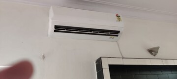 Furnished Amenities in 2 BHK Builder Floor at Kasturba Nagar – for Rent