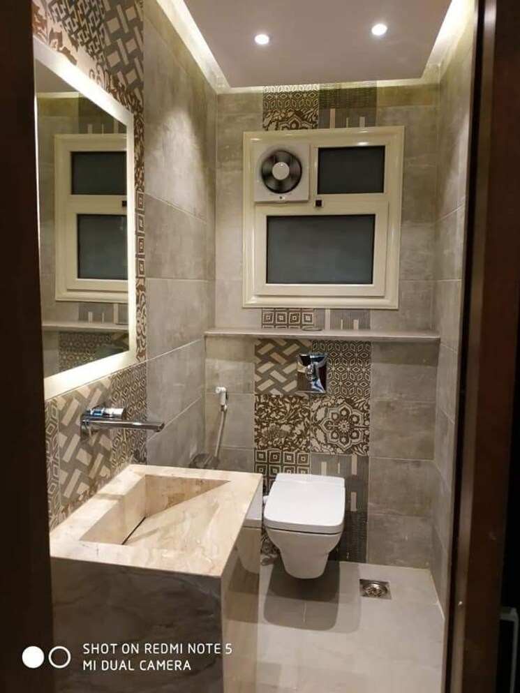 Bathroom, kanakia-paris 5 Bedroom 3000 Sq.Ft. Apartment In Bandra East Mumbai 9495545