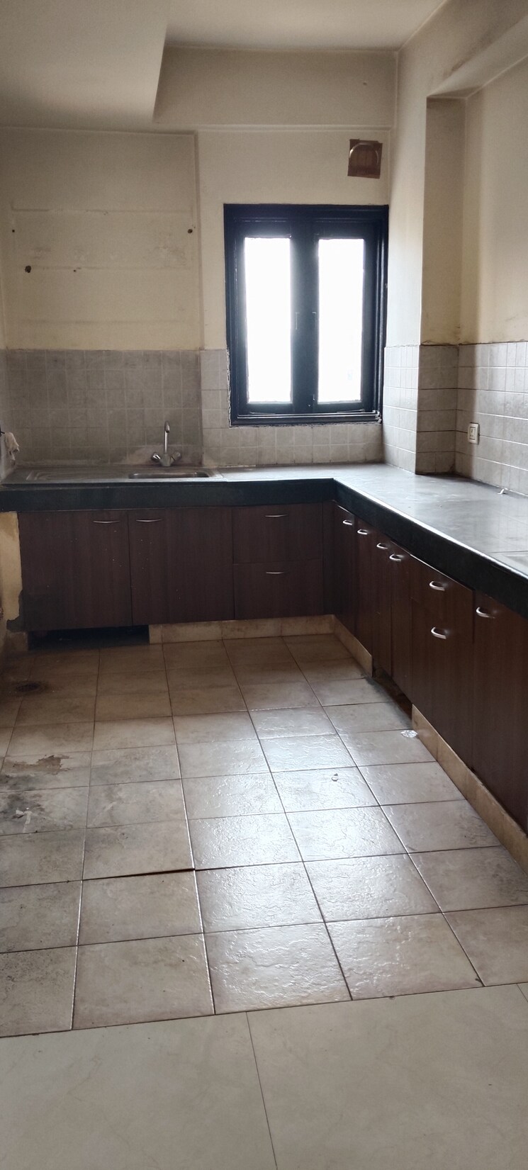 Kitchen, omaxe-heights 3 Bedroom 1600 Sq.Ft. Apartment In Sector 86 Faridabad 9495676