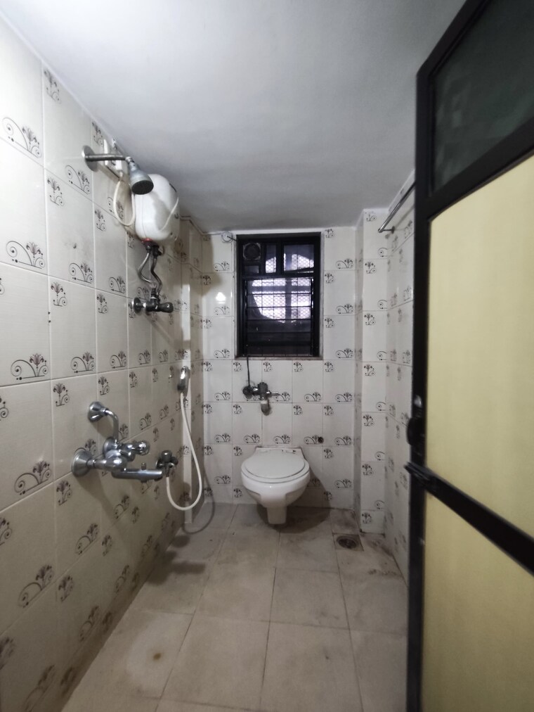 Bathroom, shiv-darshan-chs-borivali-west 1 RK 190 Sq.Ft. Apartment In Borivali West Mumbai 9495639
