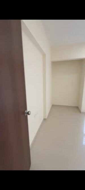 Room in 2 BHK Apartment at Lodha Casa Maxima, Mira Road – for Rent