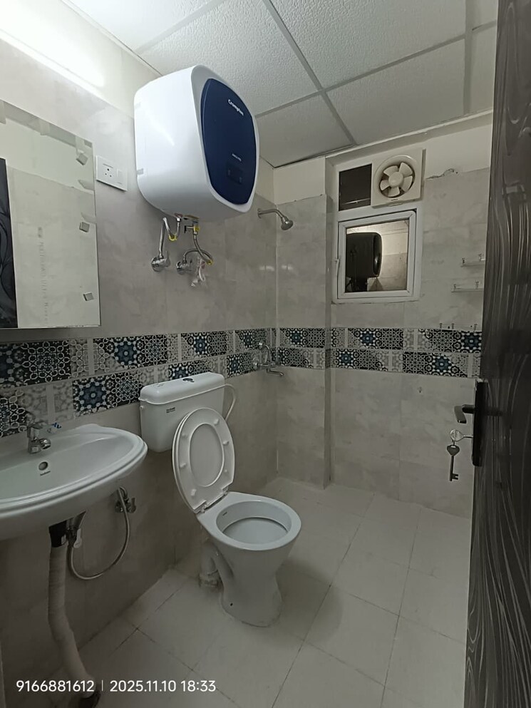 Bathroom, signature-global-prime 2 Bedroom 834 Sq.Ft. Apartment In Sector 63a Gurgaon 9495669
