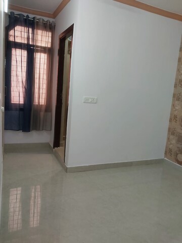 Room in 2 BHK Apartment at Panchsheel Vihar – for Rent