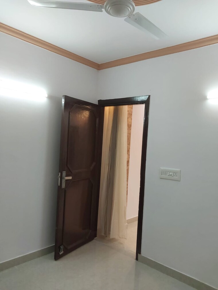 Room, panchsheel vihar 2 Bedroom 800 Sq.Ft. Apartment In Panchsheel Vihar Delhi 9495640