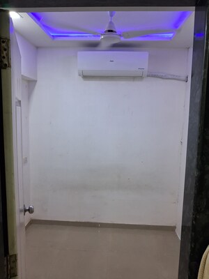 1 BHK Apartment For Rent in Shivshakti Apartments, Andheri West