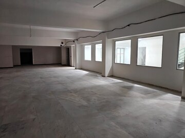 Room in  Industrial Plot at Sector 65 – for Rent