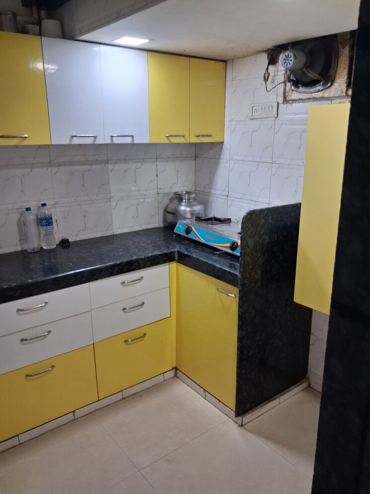 Master Bedroom, shivshakti-apartments 1 Bedroom 330 Sq.Ft. Apartment In Andheri West Mumbai 9495696