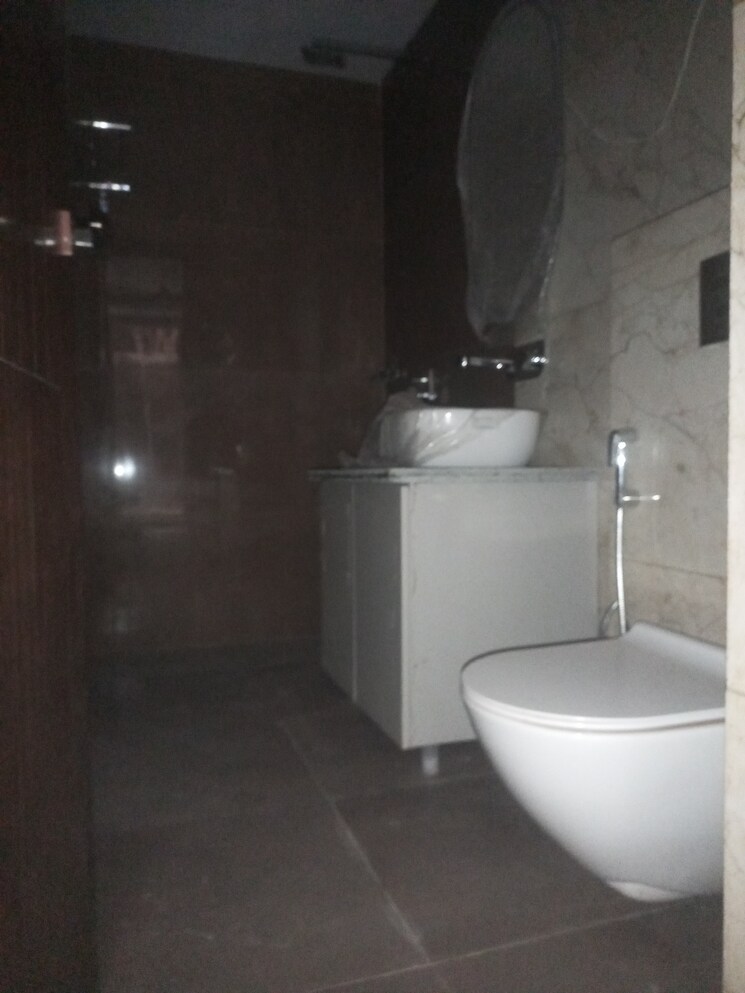 Bathroom, sector 74 3 Bedroom 1350 Sq.Ft. Builder Floor In Sector 74 Noida 9495746