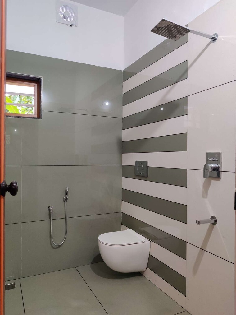 Bathroom, neelkamal-chs-lower-parel 2 Bedroom 750 Sq.Ft. Apartment In Lower Parel Mumbai 9495673