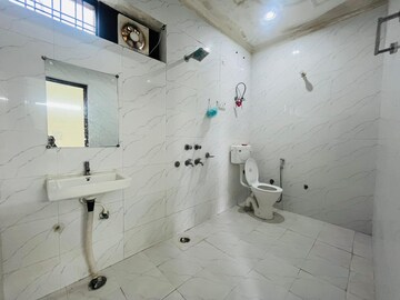 Bathroom in 1 RK Independent House at Kriti CGHS, Sector 21c – for Rent