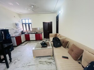 Living Room in 1 RK Independent House at Kriti CGHS, Sector 21c – for Rent