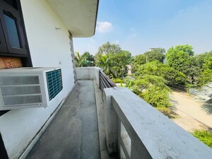 Balcony in 1 RK Independent House at Kriti CGHS, Sector 21c – for Rent