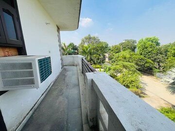 Balcony in 1 RK Independent House at Kriti CGHS, Sector 21c – for Rent