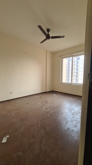 Room in 3 BHK Apartment at 3C Orris Greenopolis, Sector 89 – for Rent