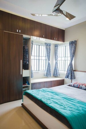Bedroom in 2 BHK Apartment at Eden Garden Tower, Chembur – for Rent