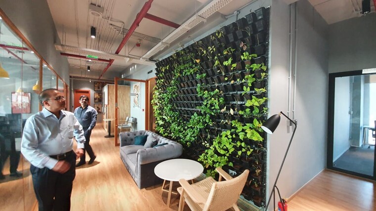 Tv Room, metro-fairmount Commercial Office Space 6000 Sq.Ft. In Sanpada Navi Mumbai 9495872