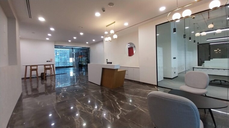 Team Area, fergusson college road Commercial Office Space 5300 Sq.Ft. In Fergusson College Road Pune 9495878