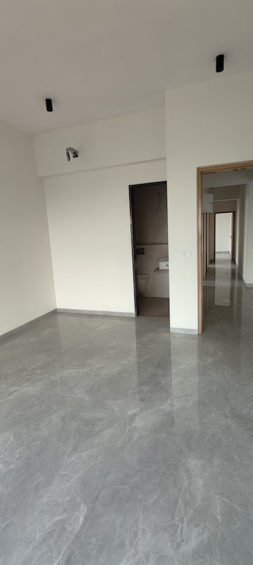 Room in 2 BHK Apartment at Chandak Cornerstone, Worli – for Rent